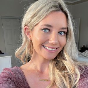 Meet your Posher, Louise